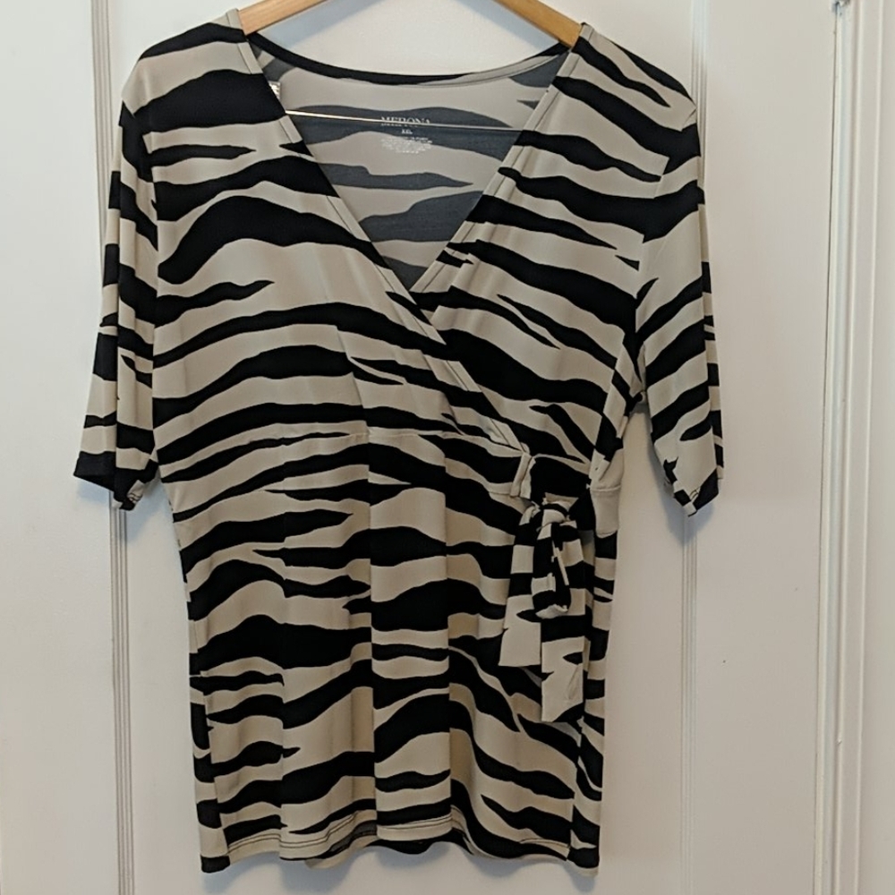 ❇️NWOT❇️ Black & Tan Zebra Print Wrap Tie Blouse